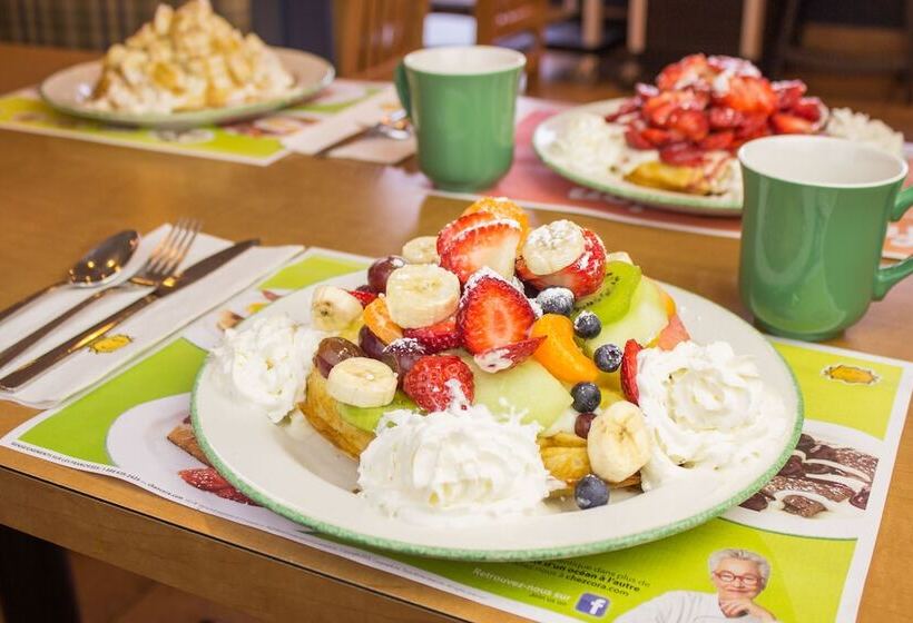 فندق Days Inn By Wyndham Edmonton Downtown