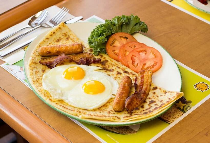 فندق Days Inn By Wyndham Edmonton Downtown