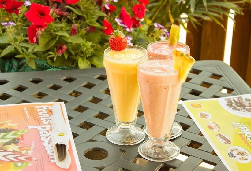 فندق Days Inn By Wyndham Edmonton Downtown