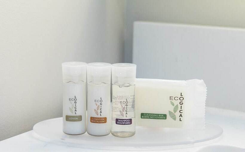 فندق Days Inn By Wyndham Edmonton Downtown