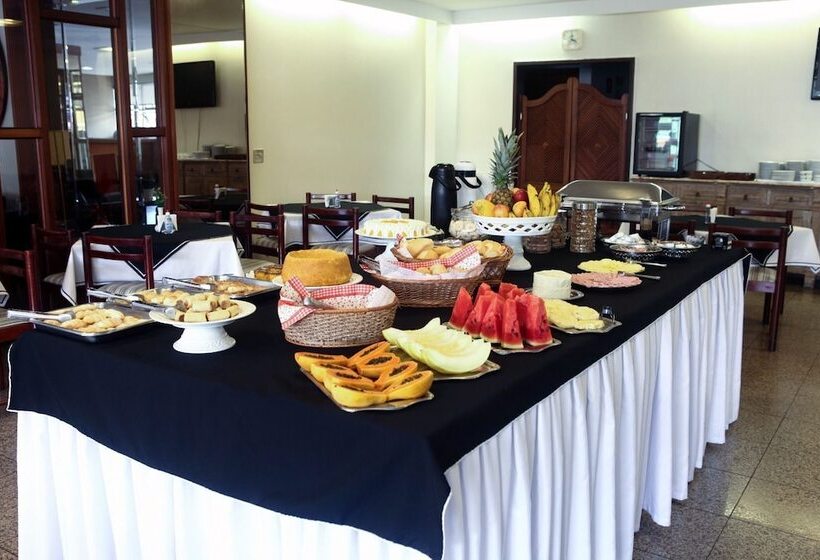 בית מלון כפרי Days Inn By Wyndham Uberlândia