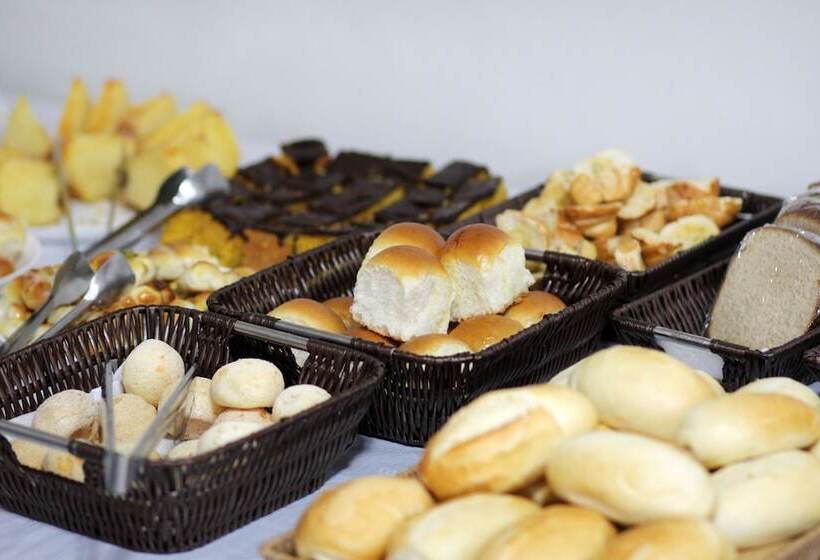 בית מלון כפרי Days Inn By Wyndham Uberlândia