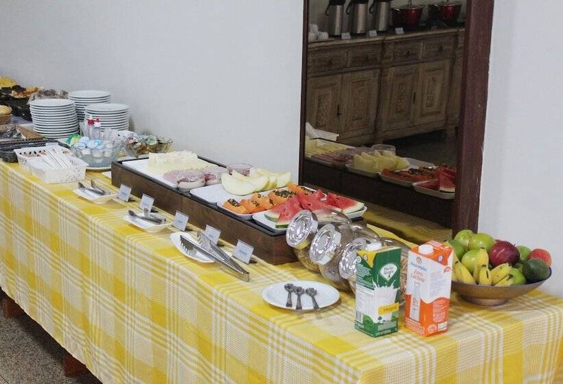 בית מלון כפרי Days Inn By Wyndham Uberlândia