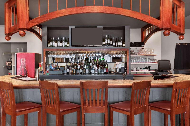 Отель Days Inn Blainville & Centre De Conférence