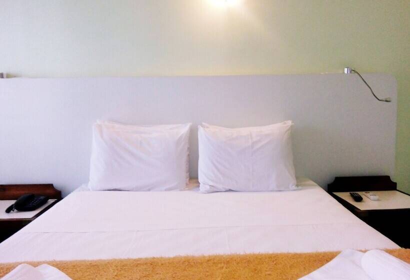 Apart Hotel Delphin Guaruja