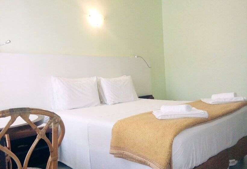 Apart Hotel Delphin Guaruja