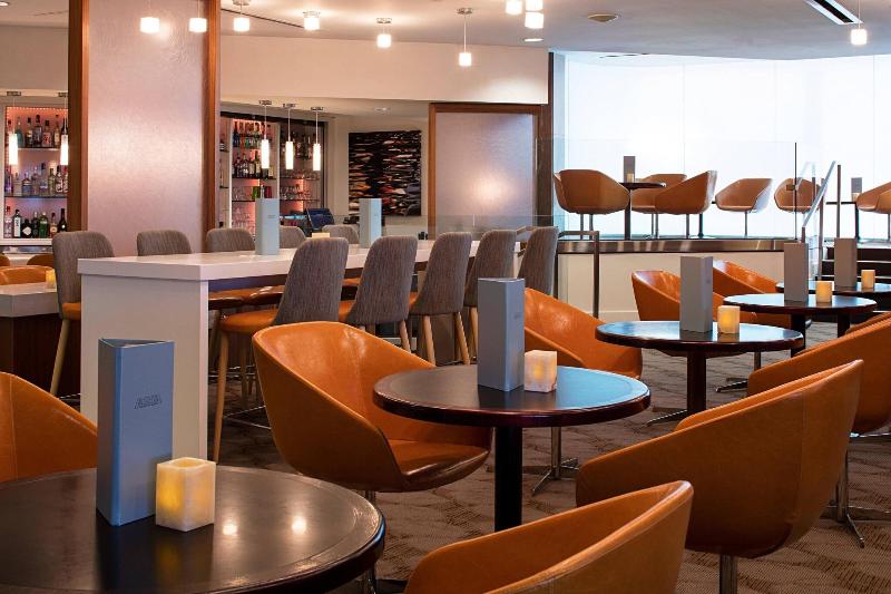 Delta Hotels By Marriott Edmonton South Conference Centre