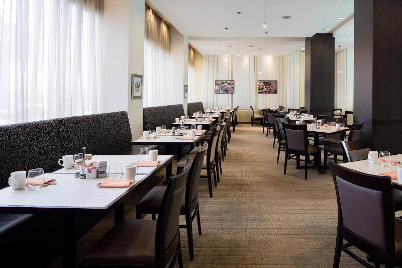 Delta Hotels By Marriott Edmonton South Conference Centre