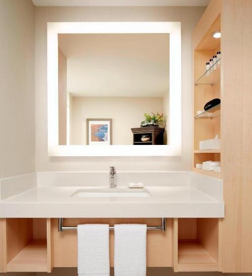 Delta Hotels By Marriott Prince Edward