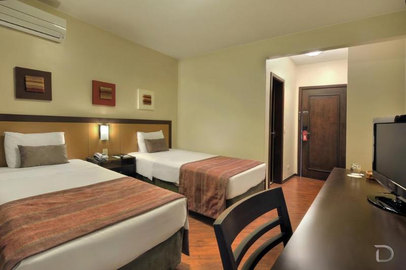 ホテル Deville Business Maringa