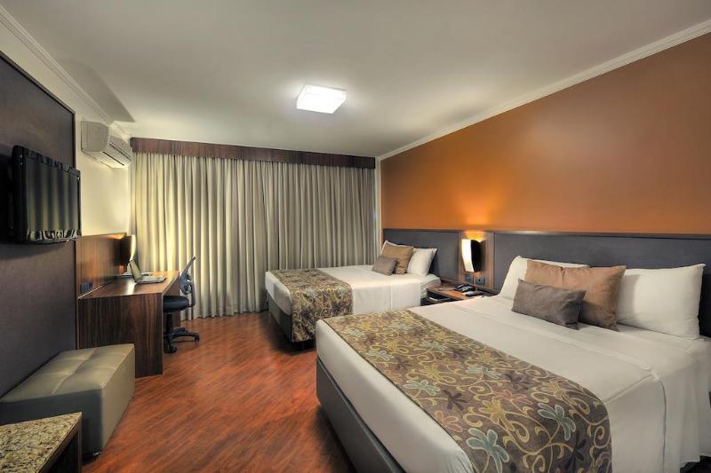 ホテル Deville Business Maringa