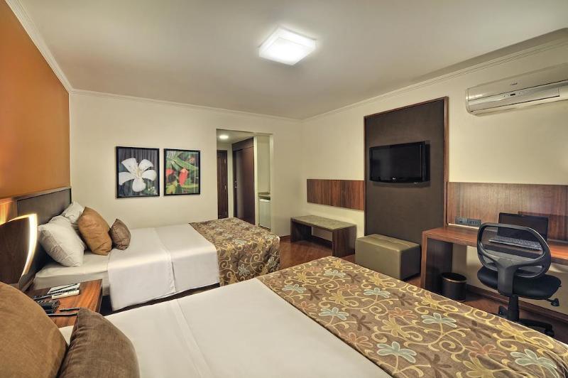 ホテル Deville Business Maringa