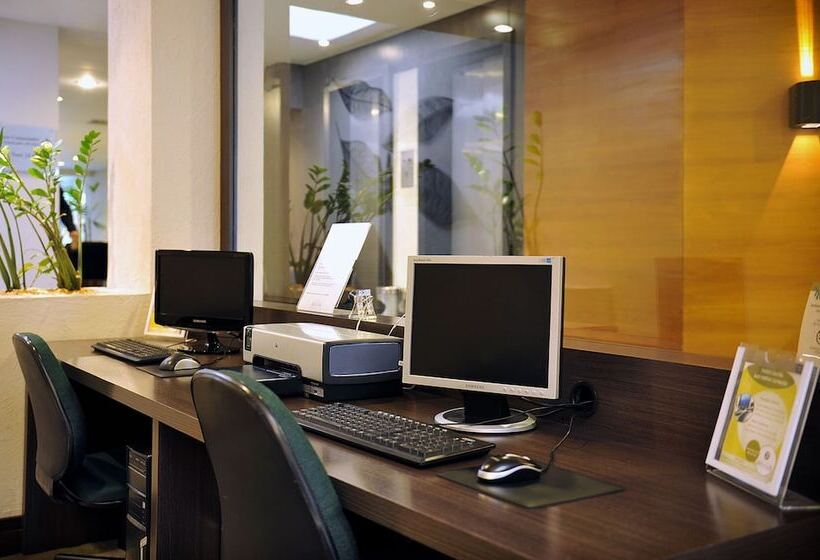 فندق Deville Curitiba Batel