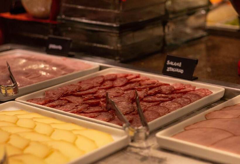 فندق Deville Curitiba Batel