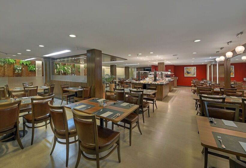 فندق Deville Curitiba Batel