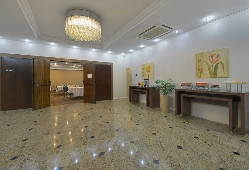 فندق Deville Curitiba Batel