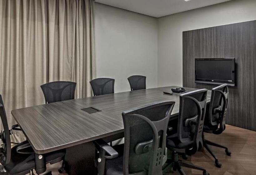 فندق Deville Express Cascavel