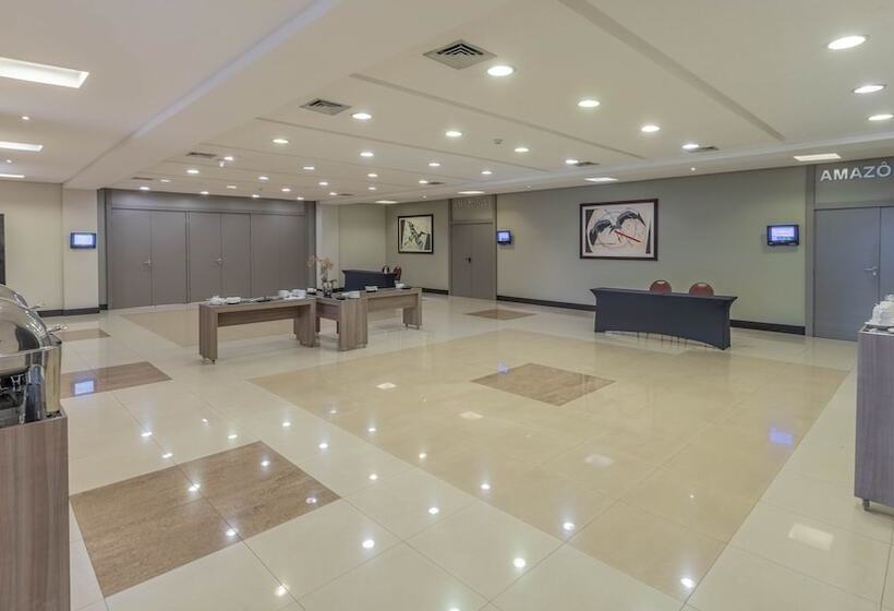 בית מלון כפרי Deville Prime Cuiaba