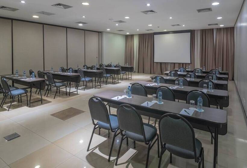 בית מלון כפרי Deville Prime Cuiaba