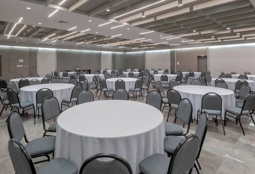 בית מלון כפרי Deville Prime Cuiaba