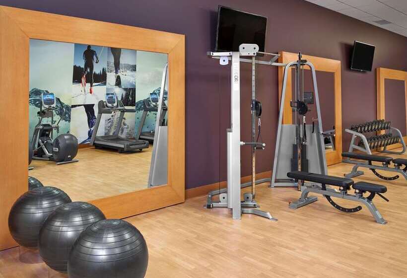 Doubletree By Hilton Hotel West Edmonton