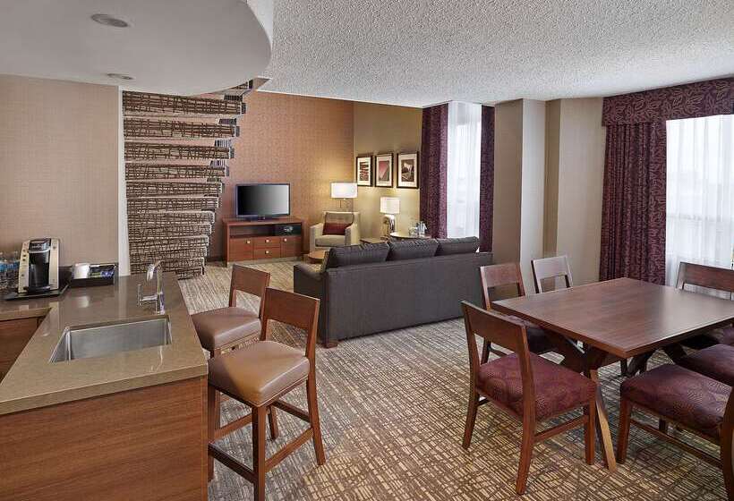 Doubletree By Hilton Hotel West Edmonton