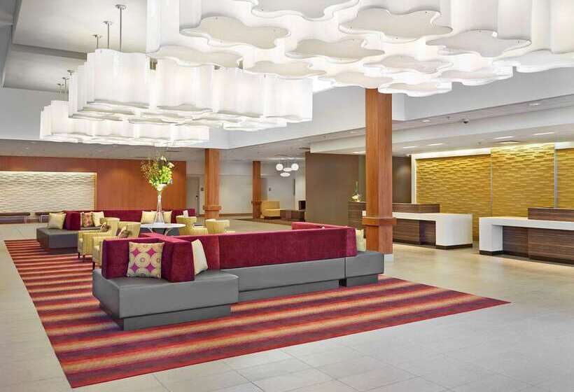 Doubletree By Hilton Hotel West Edmonton