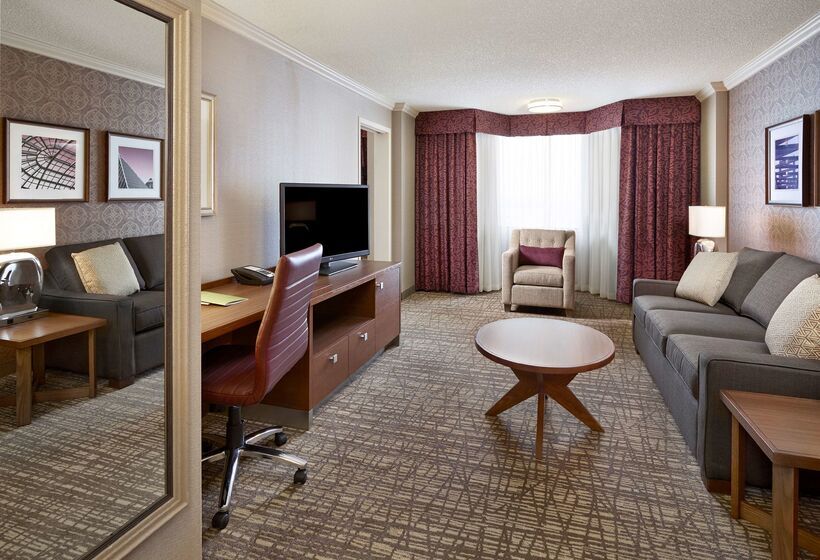 Doubletree By Hilton Hotel West Edmonton