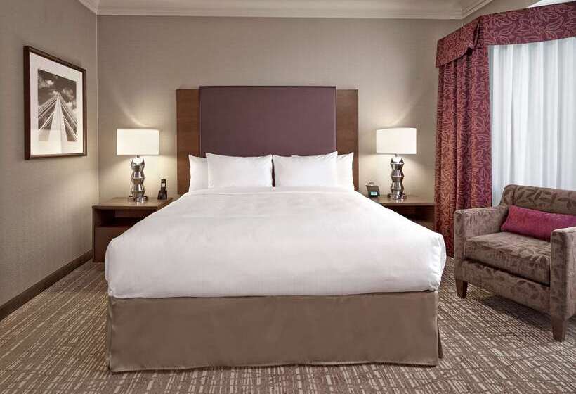 Doubletree By Hilton Hotel West Edmonton