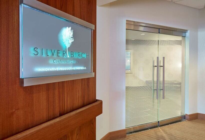 Doubletree By Hilton Hotel West Edmonton