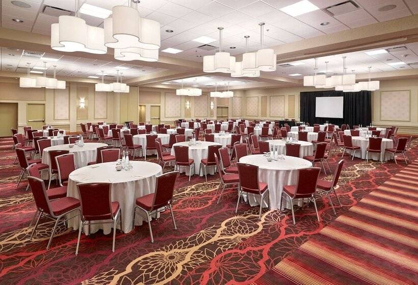 Doubletree By Hilton Hotel West Edmonton