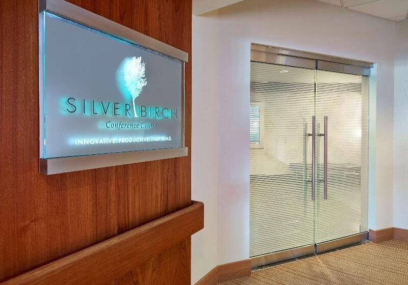 Doubletree By Hilton Hotel West Edmonton