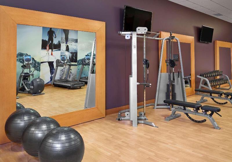 Doubletree By Hilton Hotel West Edmonton