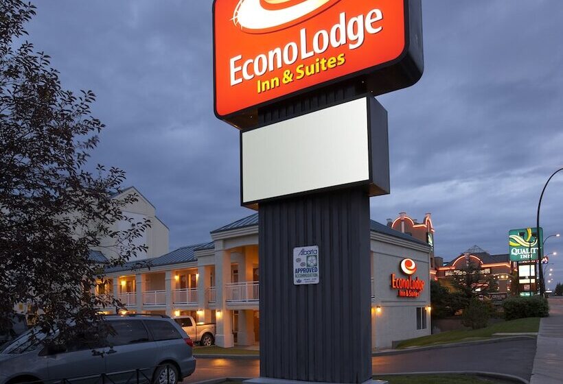 בית מלון כפרי Econo Lodge Inn & Suites University