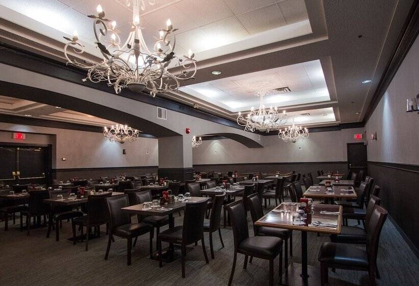 Отель Elk + Avenue