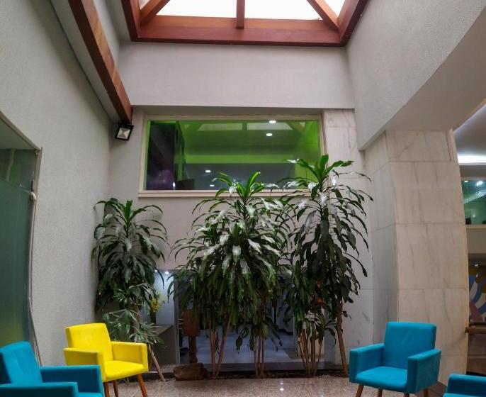 Embaixador Hotel By Fast10