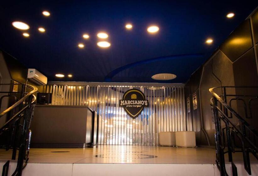 Embaixador Hotel By Fast10