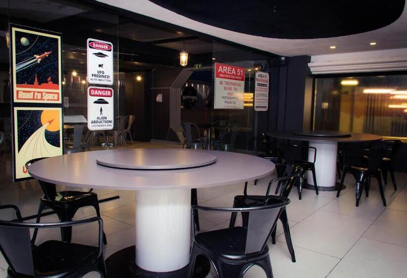 Embaixador Hotel By Fast10