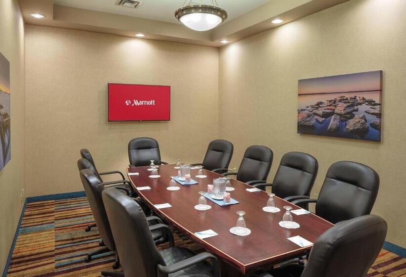 فندق Fairfield Inn & Suites By Marriott Belleville