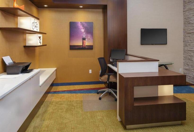 فندق Fairfield Inn & Suites By Marriott Belleville