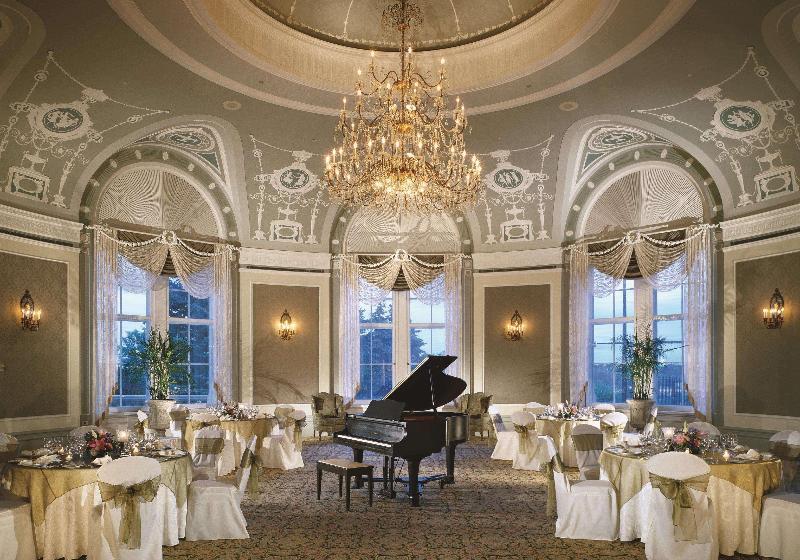 Fairmont Hotel Macdonald