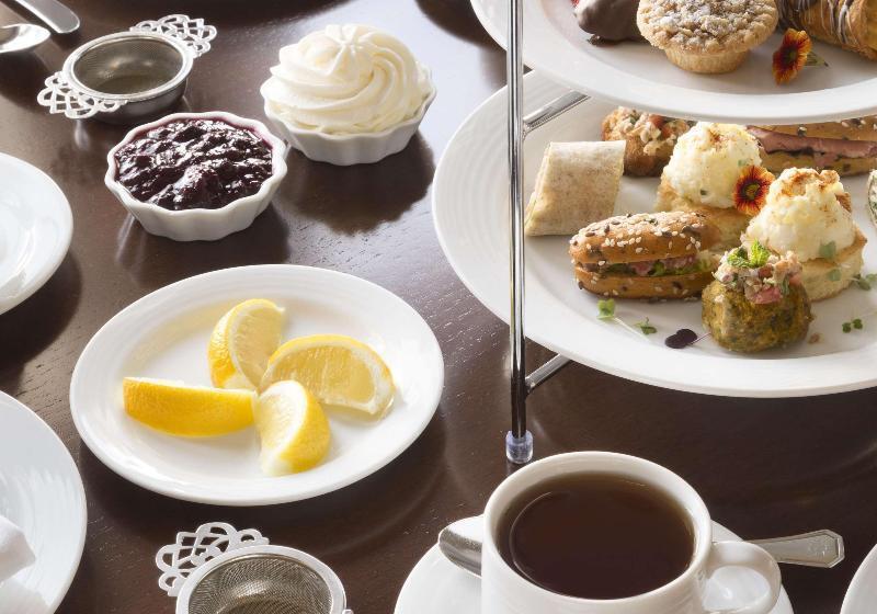 Fairmont Hotel Macdonald