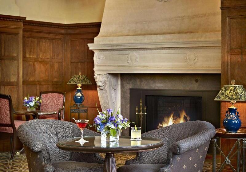 Fairmont Hotel Macdonald