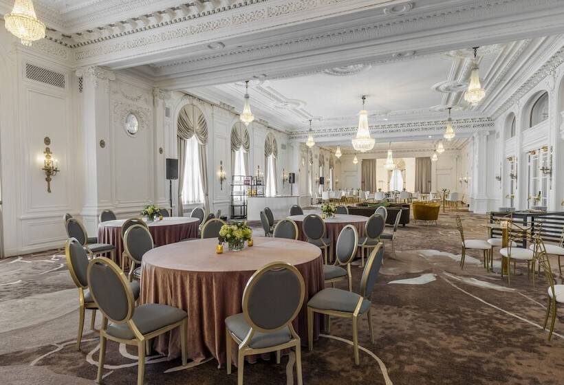 בית מלון כפרי Fairmont Palliser