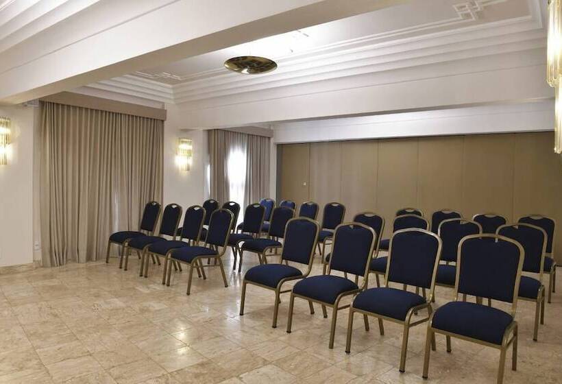 فندق Fera Palace