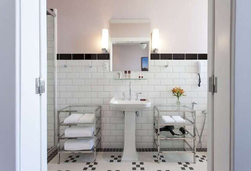 فندق Fera Palace