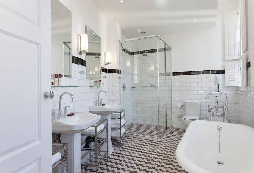 فندق Fera Palace