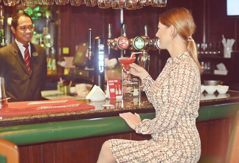 هتل Golden Tulip Bahrain