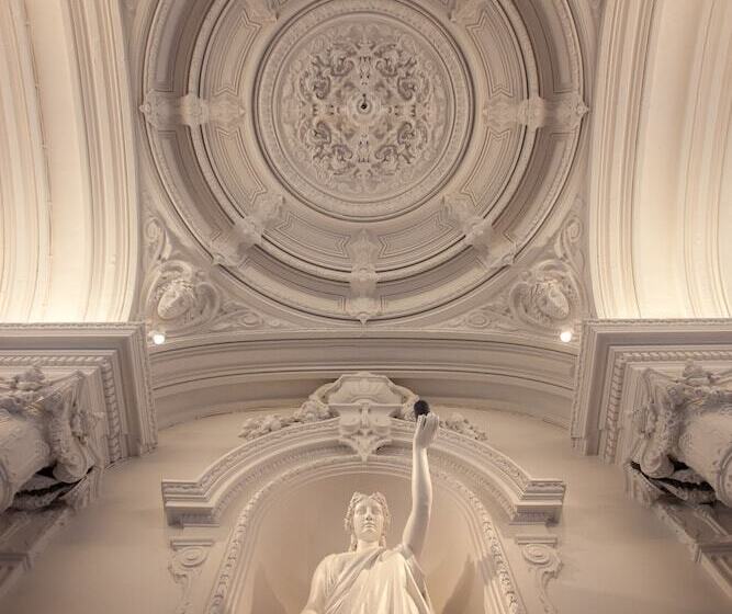 ホテル Gravensteen