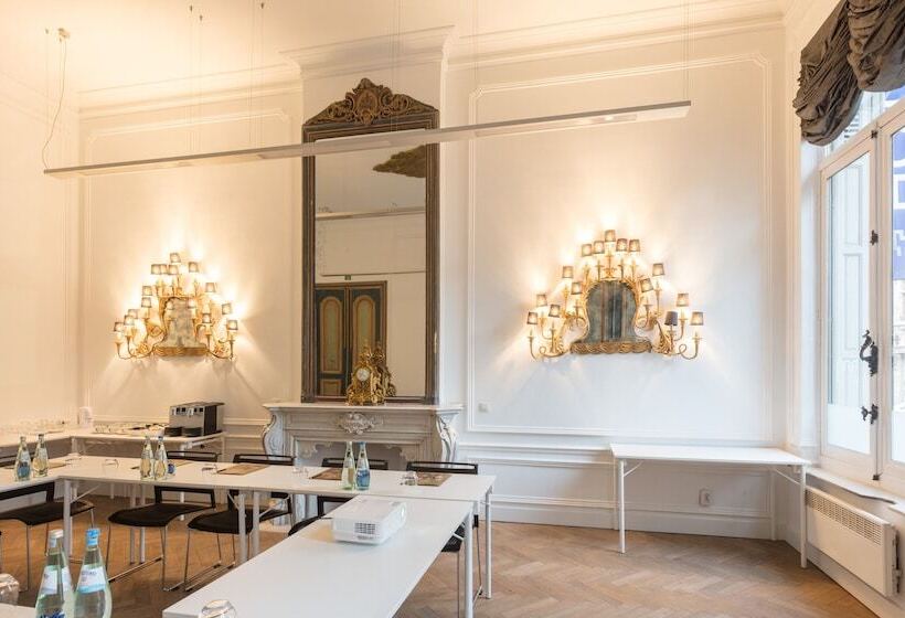 ホテル Gravensteen